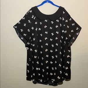 🎀 Silky sheer bow top! 🎀